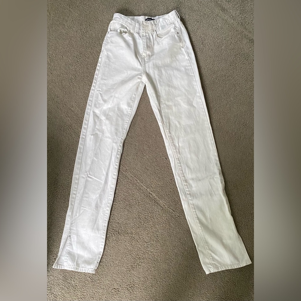 white pretty little thing jeans
